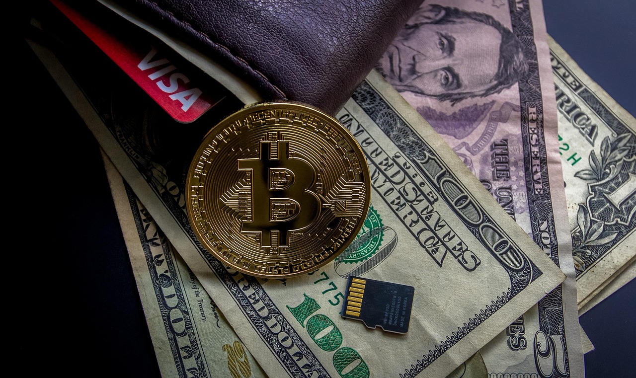 比特币减半满周年、涨逾三成！机构进场加速牛市
